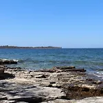 Santa Marina Apartment