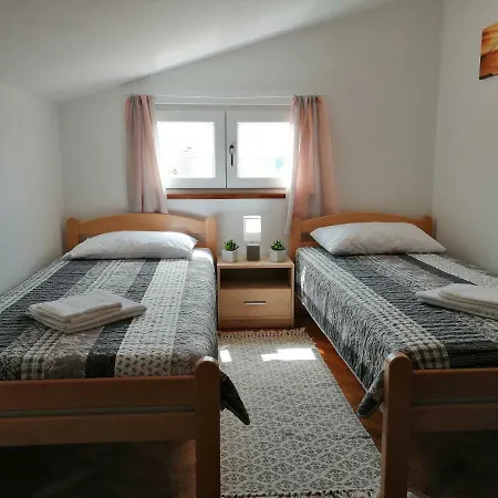 Santa Marina Apartamento
