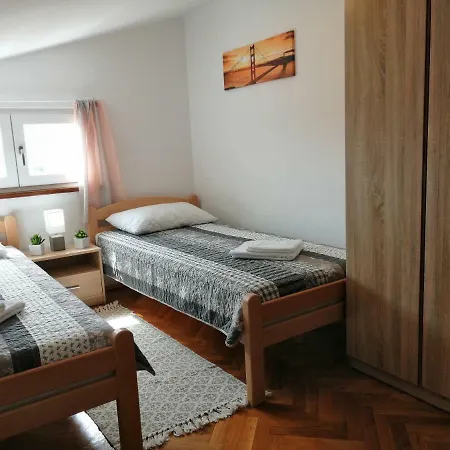 Santa Marina Apartment