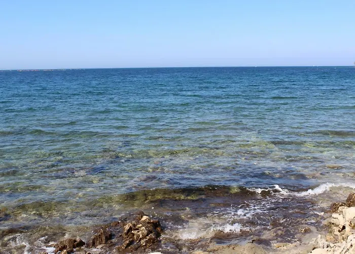 Santa Marina 아파트